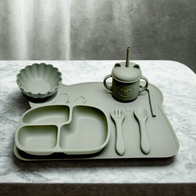Kids' feeding set with suction plate – spill-proof, ergonomic cutlery | toddlers