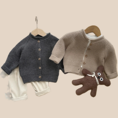 Knitted cardigan in soft cotton – timeless design, wooden buttons | baby & toddler