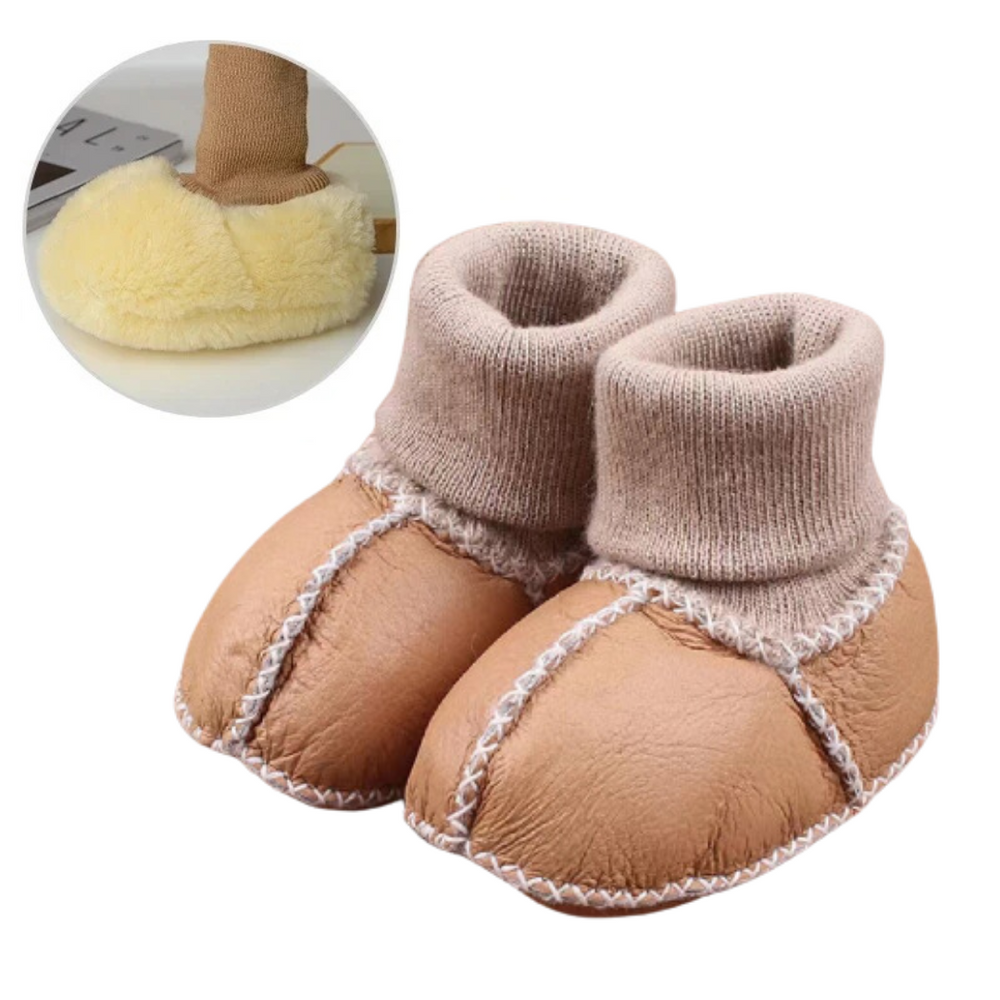 Non-slip baby slippers keep little feet warm – soft lining, flexible soles | First walkers