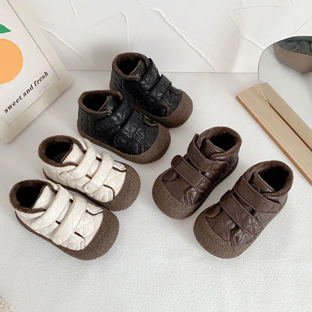 Barefoot baby shoes with warm lining – Anti-slip sole, hook-and-loop strap | For toddlers