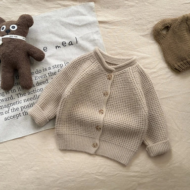 Knitted cardigan in soft cotton – timeless design, wooden buttons | baby & toddler