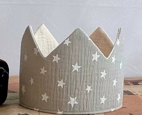 Birthday crown with adjustable numbers – soft cotton, reusable | Kids party hat