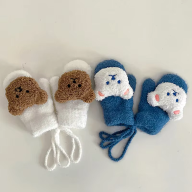 Knitted bear mittens keep little hands warm – soft, playful, cord-linked | baby & toddler