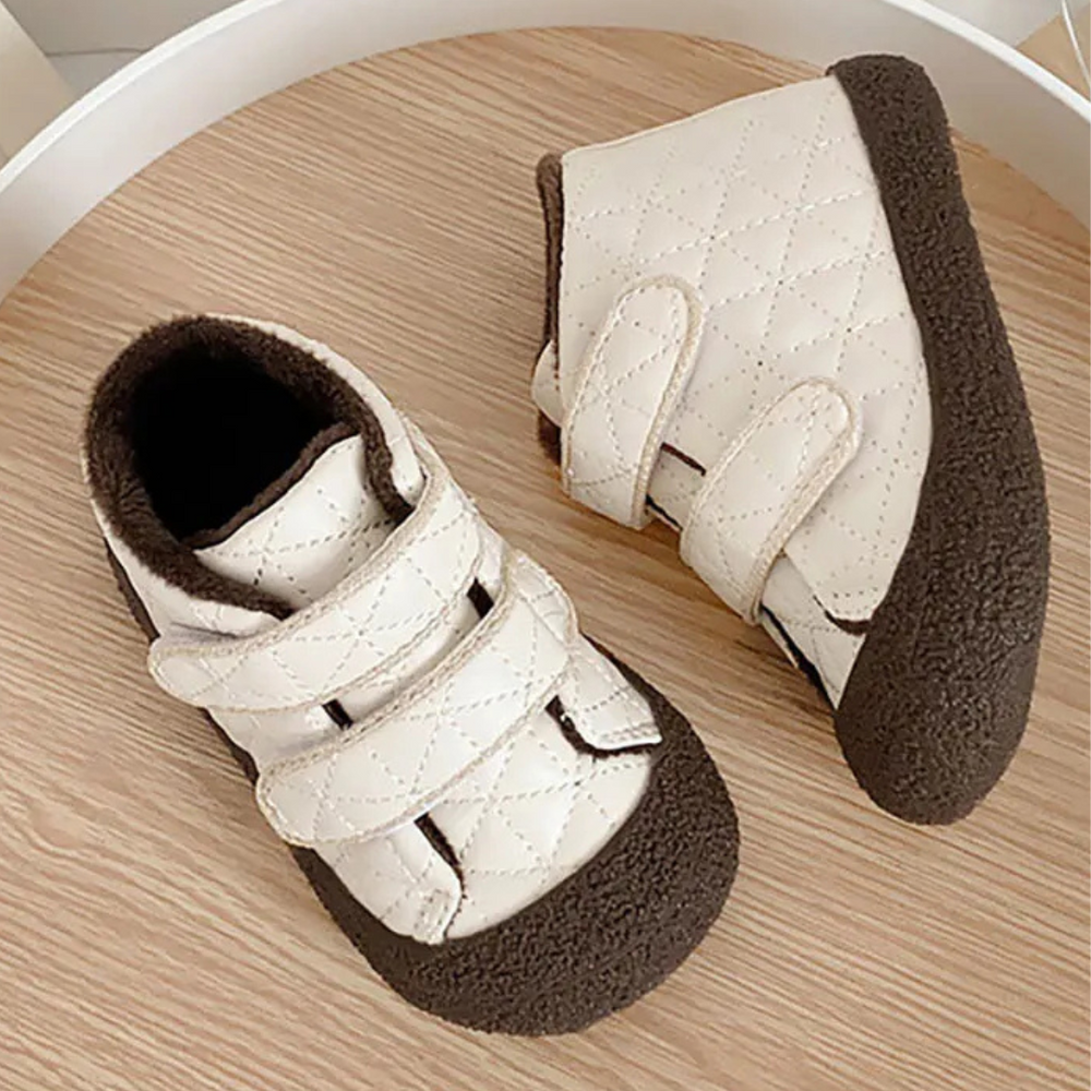 Barefoot baby shoes with warm lining – Anti-slip sole, hook-and-loop strap | For toddlers