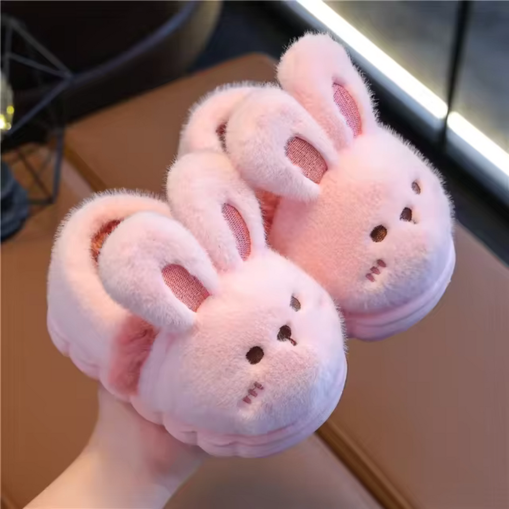 Animal slippers keep little feet warm – soft lining, non-slip sole | toddlers
