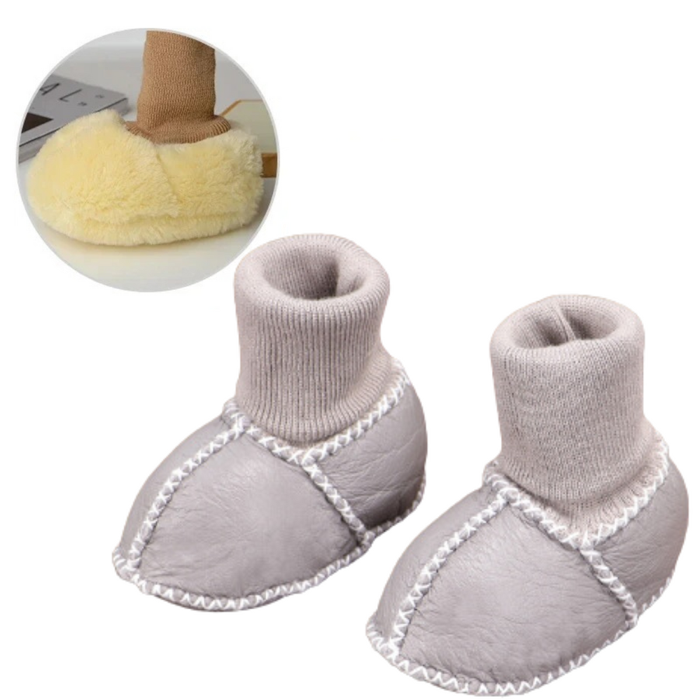 Non-slip baby slippers keep little feet warm – soft lining, flexible soles | First walkers