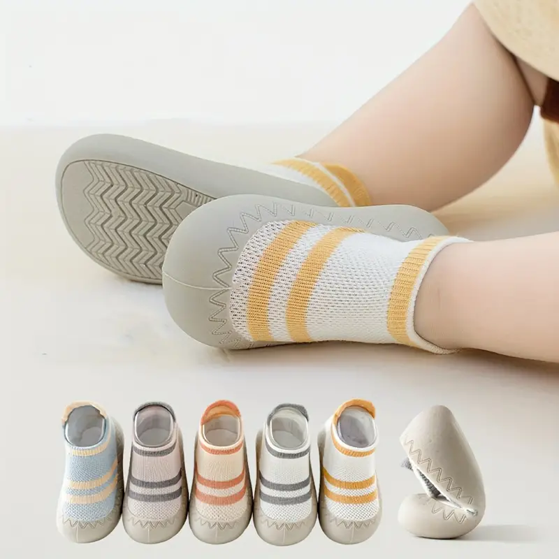 Barefoot kids' shoes with non-slip sole – flexible sole, breathable fabric | first walkers