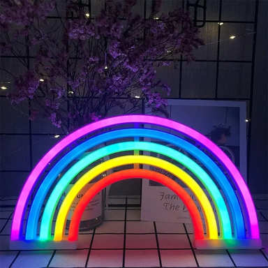 Rainbow night light creates a calming glow – battery or USB, child-friendly | For toddlers