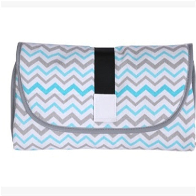Foldable changing mat for on the go – waterproof, lightweight and hygienic | for babies