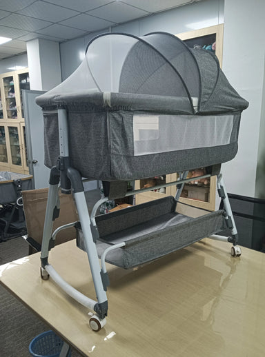 Portable baby nest for cosy comfort – lightweight, washable, versatile | travel bassinet
