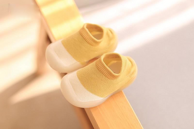 Baby first walking shoes with non-slip sole – soft, flexible, easy on-off | 0–4 years