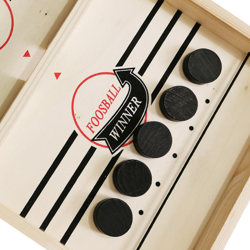 2-in-1 table game combines shuffleboard and football – compact, wooden | Family fun