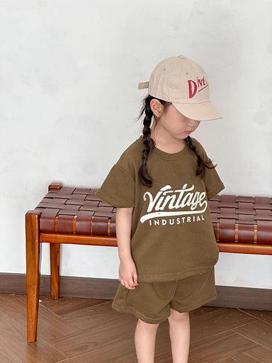 Summer t-shirt and shorts set with vintage print – soft cotton, elastic waist | kids clothing