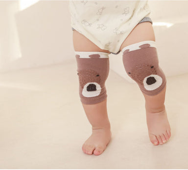 Knee pad and sock set with anti-slip grip – soft cotton, animal prints | baby socks