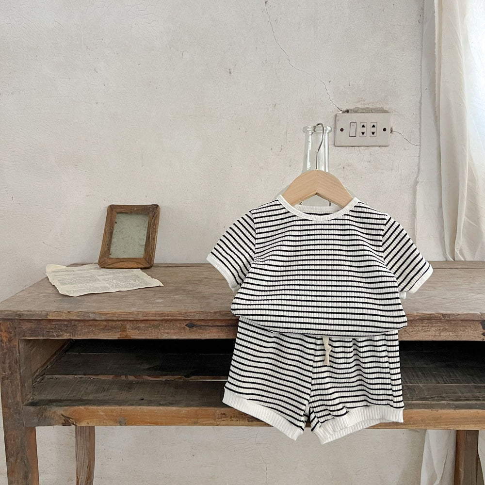 Summer set for babies in soft ribbed cotton – t-shirt and shorts | 2-piece unisex outfit