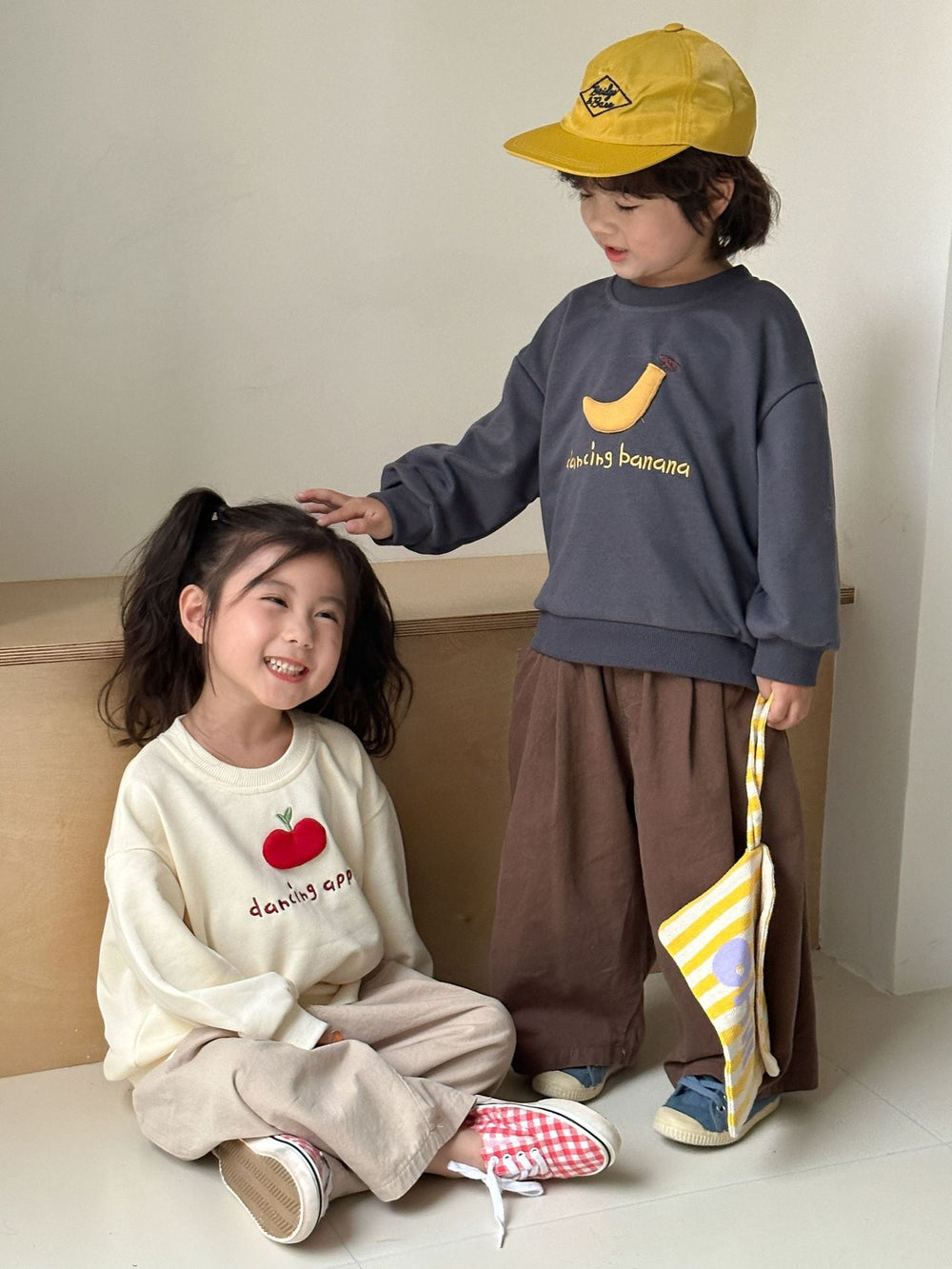 Jumper with 3D fruit design – soft cotton, comfort fit | kids sweatshirt
