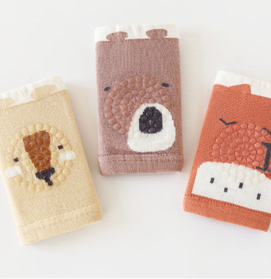Knee pad and sock set with anti-slip grip – soft cotton, animal prints | baby socks