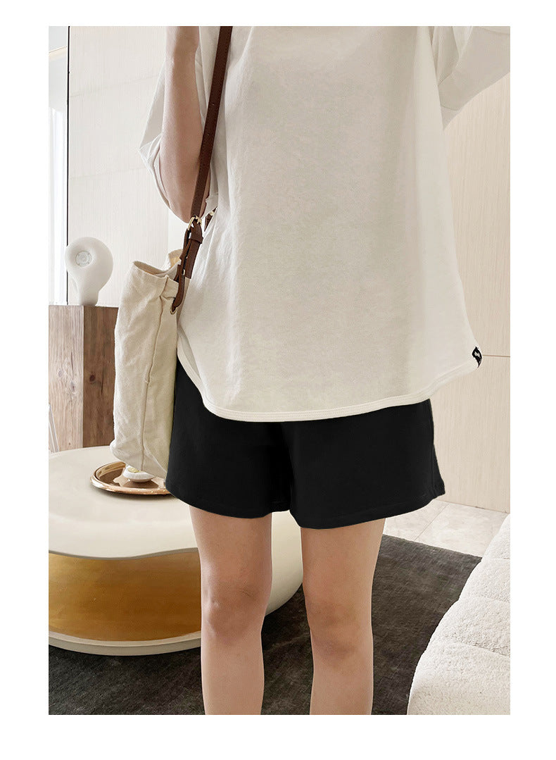 Maternity shorts with elasticated waistband – soft, breathable, flexible | pregnancy