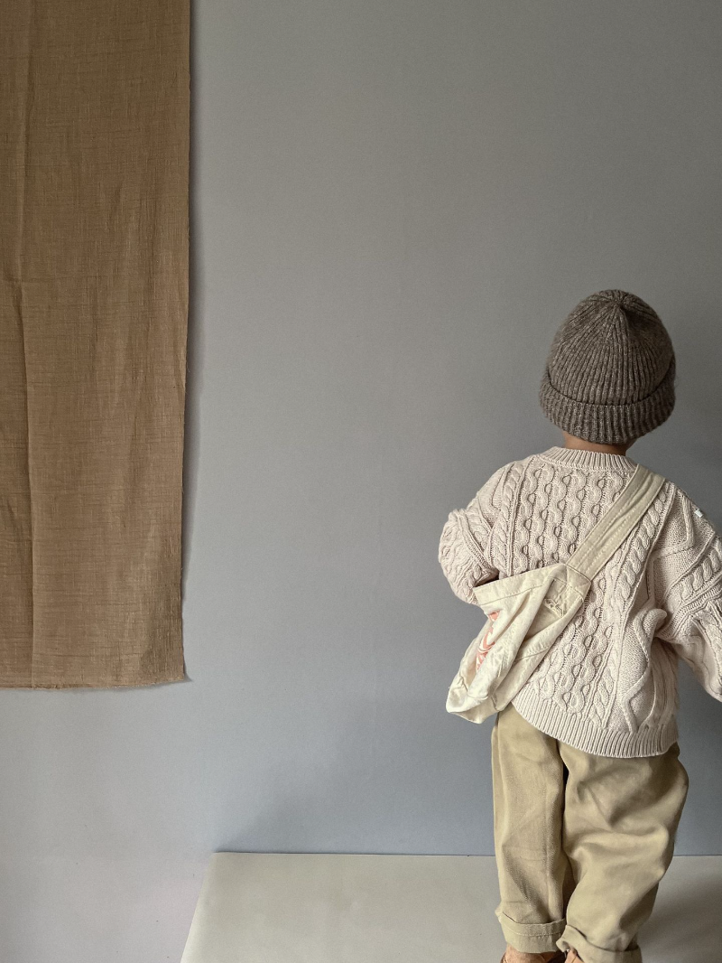 Knitted cable jumper keeps kids warm all season – soft cotton mix, machine washable | kids knitwear