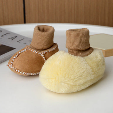 Baby booties with warm fleece lining – soft suede, non-slip sole | unisex