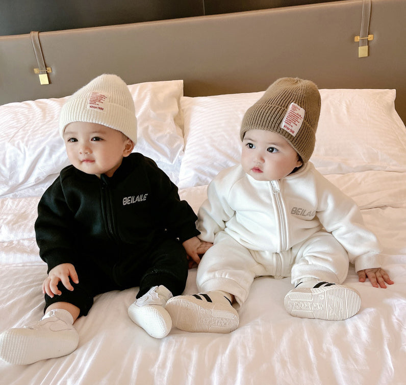 Baby jumpsuit with angel wings – soft cotton, easy poppers | babywear