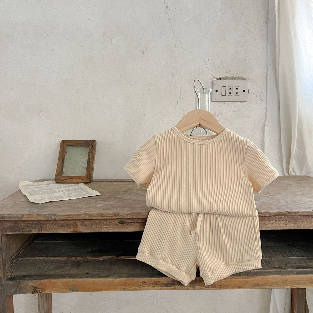 Summer set for babies in soft ribbed cotton – t-shirt and shorts | 2-piece unisex outfit