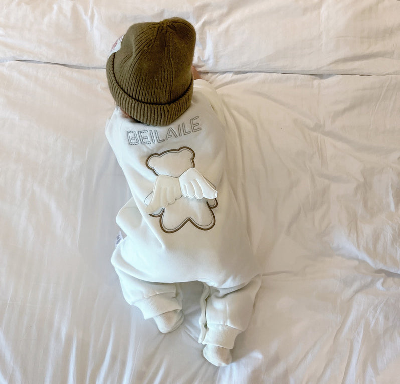 Baby jumpsuit with angel wings – soft cotton, easy poppers | babywear