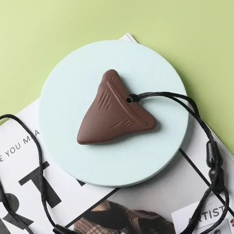 Sensory chew necklace with soft silicone pendant – BPA-free, adjustable cord | for ADHD and autism