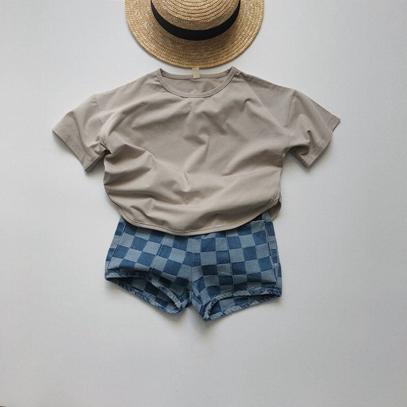Checked shorts with elastic waistband – soft cotton, unisex, side pockets | kids summer shorts