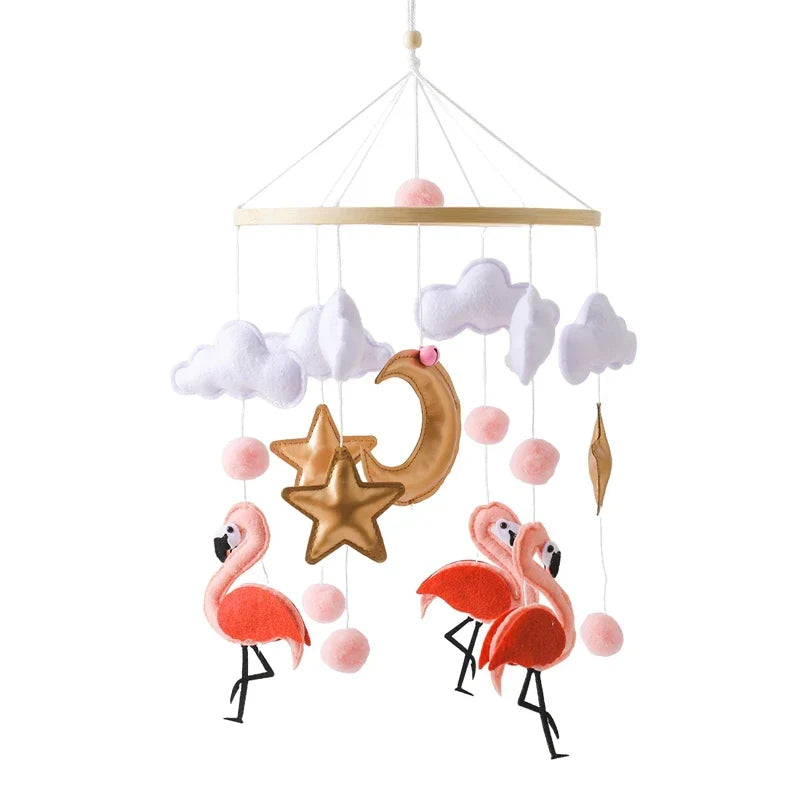 Wooden cot mobile with bears and stars – soft colours, felt figures | nursery decor