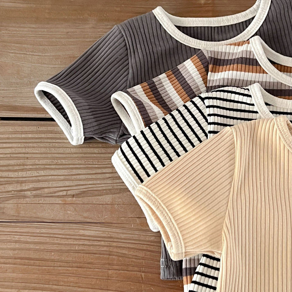 Summer set for babies in soft ribbed cotton – t-shirt and shorts | 2-piece unisex outfit