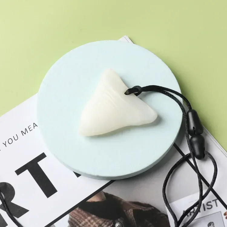 Sensory chew necklace with soft silicone pendant – BPA-free, adjustable cord | for ADHD and autism
