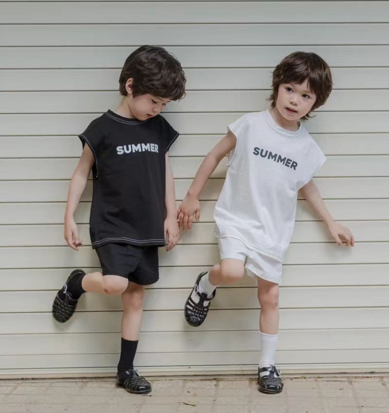 Toddler summer set in soft cotton – sleeveless top and shorts | unisex
