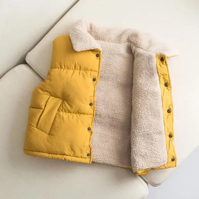 Bodywarmer with soft fur lining – lightweight, durable, unisex | kids outerwear