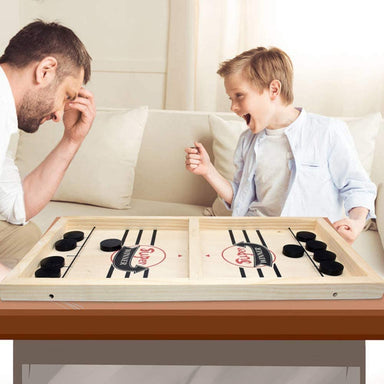 2-in-1 table game combines shuffleboard and football – compact, wooden | Family fun