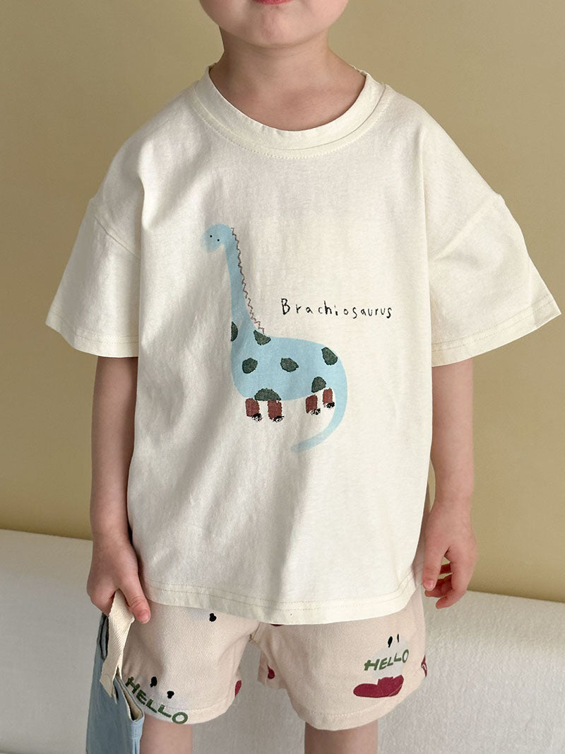 T-shirt with dino print – soft cotton, relaxed fit | for babies and children