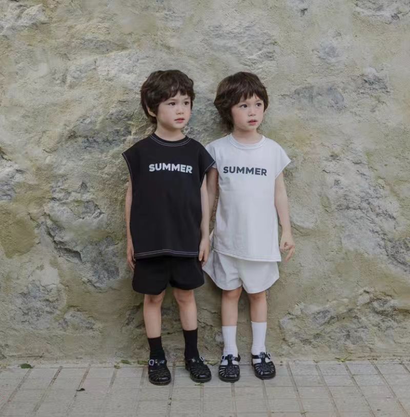 Toddler summer set in soft cotton – sleeveless top and shorts | unisex