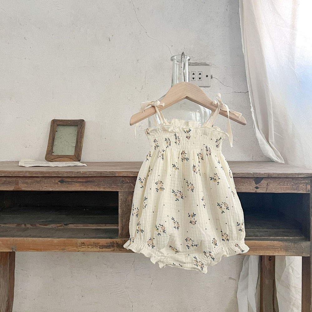 Baby summer outfit in soft muslin cotton – breathable, floral, multiple styles | girls