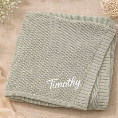 Knitted baby blanket with embroidered name – soft cotton, ribbed edge | personalised newborn gift