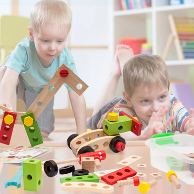 Wooden toy tool box with 28 pieces – stimulates creativity and motor skills | kids 3+