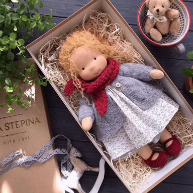 Handmade fabric doll with natural materials – soft, comforting, huggable | for children