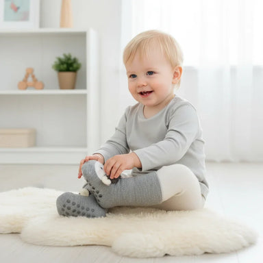 Anti-slip baby socks for crawling and first steps – soft, warm cotton | unisex