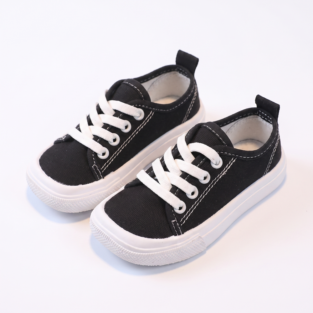 Barefoot kids' shoes support natural foot growth – breathable, lightweight | for active kids