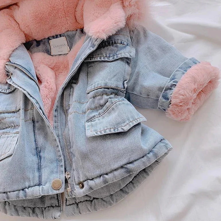 Hooded winter coat keeps girls warm – soft lining, durable fabric | kids outerwear