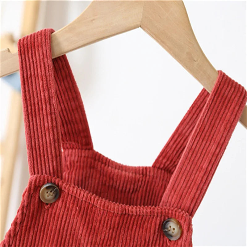 Rib overall keeps baby warm all year – soft cotton, easy to put on | Unisex dungarees