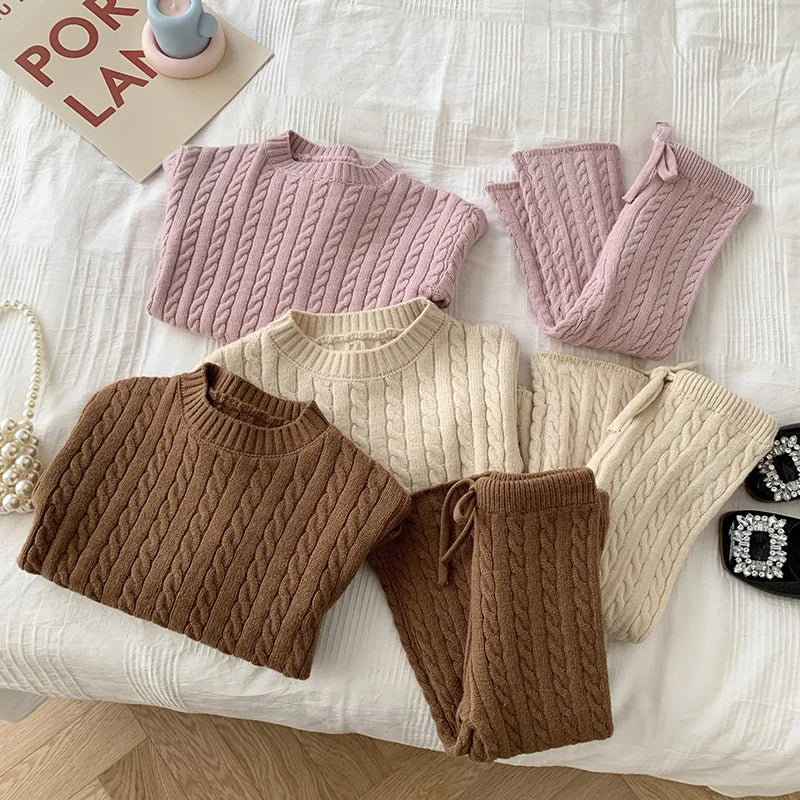 Knitted jumper & trousers set for warm autumn days – soft knit, elastic waistband | kids
