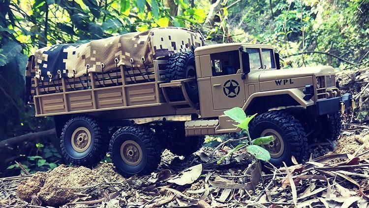6WD off-road RC car – all-terrain truck with 2.4GHz remote control | Kids