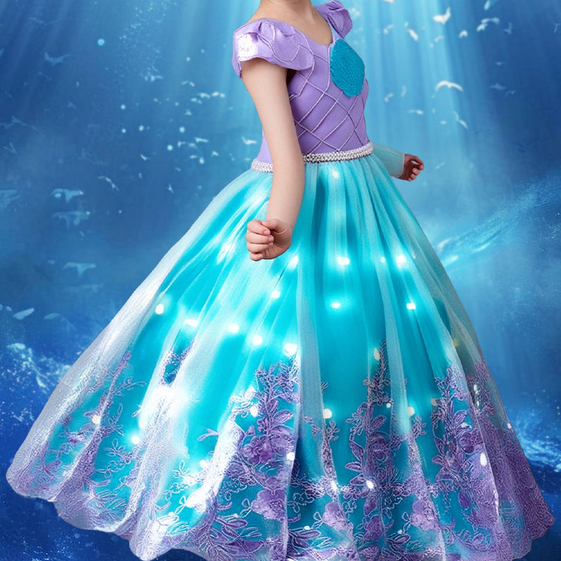 Light-up mermaid princess dress – with crown, wand and wig | Dress-up set